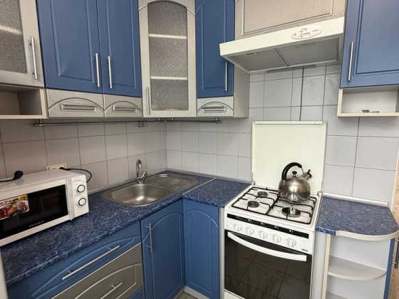 Оренда 1 кімнатної квартири на 1-2 місяці в ПЗР районі біля Делікату з ремонтом,меблі,техніка Черкассы