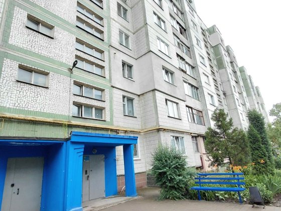 2 кімнатна квартира з ремонтом, є бойлер Сумы