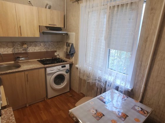 сдам 2комн квартиру ул Украинская 30 Запоріжжя