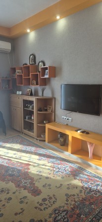 Здам в довгострокову оренду 3-кімнатну повнометражну квартиру сталінку в центрі міста - фото 1
