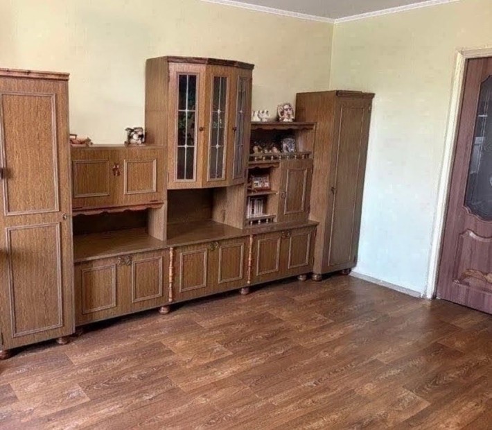здам в оренду 2к квартиру з РІЗНОБІЧНИМИ кімнатами, зуп. "Європейська" - фото 1