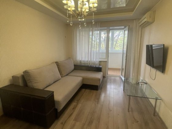 Сдам 2 ком.квартиру улица Чаривнач 141 Запоріжжя