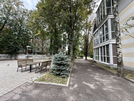 Оренда 2-кімн квартири закритий двір 12 квартал