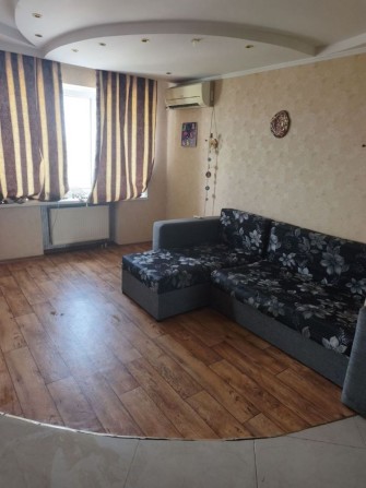Здам 2-х кімн, вул. Парамонова, микр Космос, є меблі та техніка, ремонт ! - фото 1