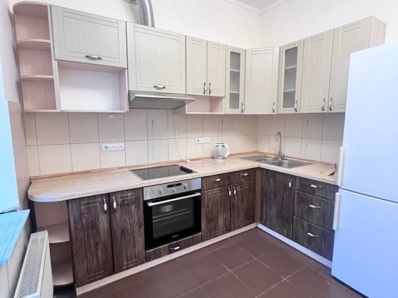 Сдам  просторную  2-ком. квартиру 76 м2. Алексеевка, пр. Победы, 66И . Метро Победа, Алексеевская, Ш Харьков