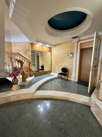 Оренда дворівневої 3к квартири 200м² з авторським дизайном! Центр - фото 1