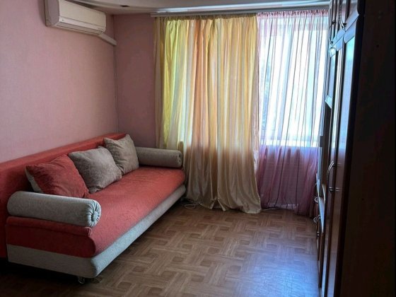 Сдаётся долгосрочно 1 ком квартира Затонского/Жолио Кюри. 3 этаж Одеса