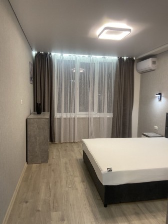 Сдам 2 комнатную квартиру ЖК Фаворит  Победа - фото 1