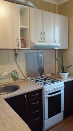 Сдам срочно красивую 1к кв Адмиральский пр ( 1ая ст Люстдорфской дор ) 8500гр - фото 1