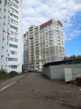 Свободна, сегодня можно заехать, можно с животными! Сдам 2 к кв в новострое, метро Заводская (Малыше - фото 1