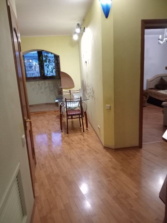 Сдам 1ком Королева 120/ Архитекторская. Можно питомец - фото 1