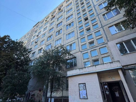 Продаж 3-к квартири вул. Якуба Коласа 6 Київ