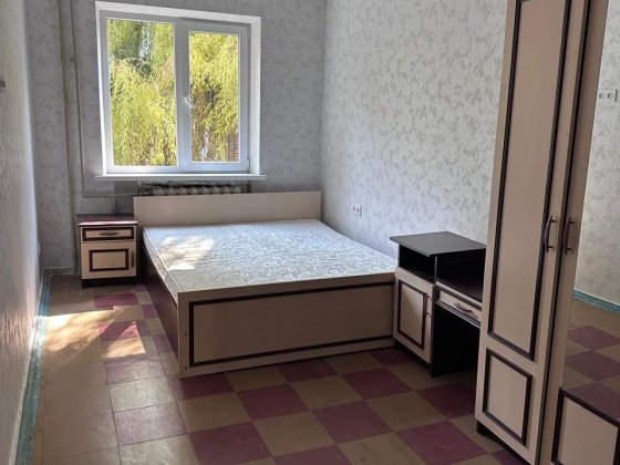 Сдам 2х квартиру на Матроса 3/5  не угловая Каменское