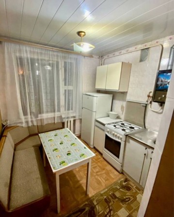 Сдам 2 комнатную квартиру район жд/росинка - фото 1