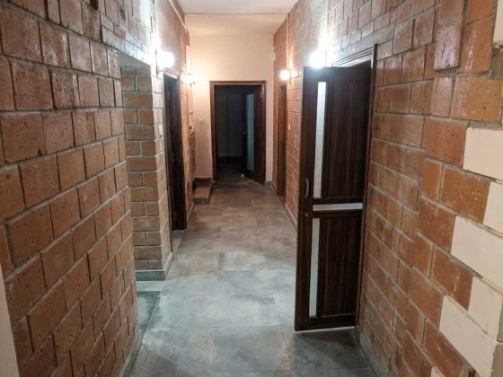 Власник, без комісії. Приміщення на цокольному поверсі 240 кв.м на бульварі Машинобудівників Краматорськ