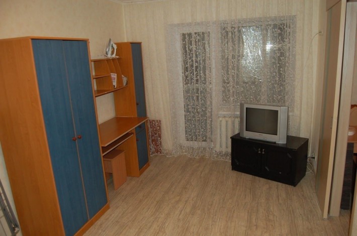 1-кімнатну квартира в оренду по вул. Ватоліна - фото 1