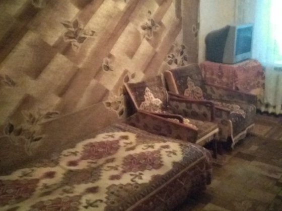 Сдам двухкомнатную квартиру по ул. Ясная,первый этаж Слов'янськ