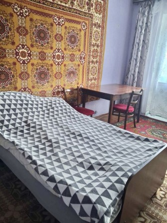 Здам 1 кімнатну квартиру в центрі Узина - фото 1