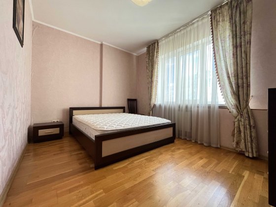 Чайки, ЖК Брест-Литовський, вул. Печерська 6, генератор, євродвушка