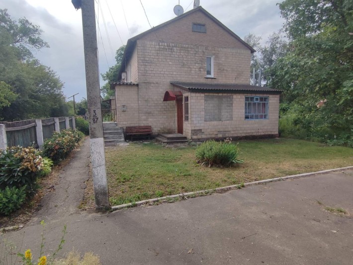 Здається 3-кімнатна квартира в місті Пирятин - фото 1