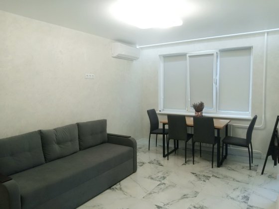 Продам 3 кімнатну квартиру. вул.Патріотів 98 Киев