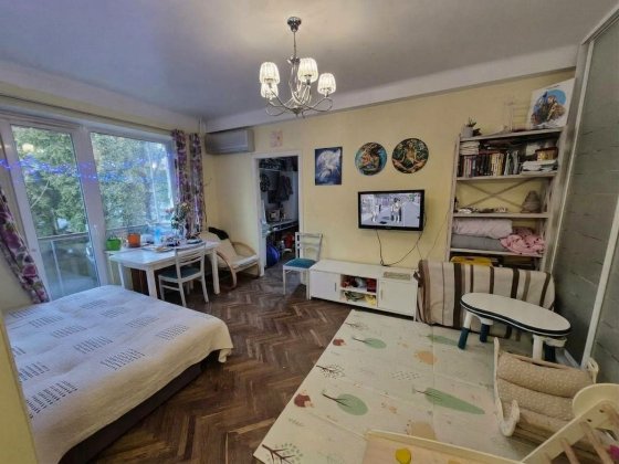 Продаж 2-кімнатної квартири на вул. М. Бойчука 6А, на Печерську біля метро Звіринецька Киев