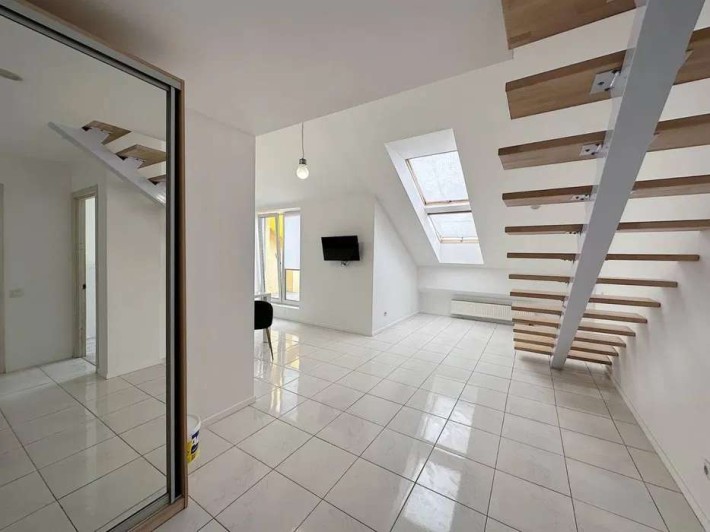 Продаж 2-к квартири вул. Регенераторна 4 - фото 1