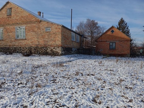 Продаж добротного цегляного будинку у с. Печихвости, Луцького району Волинської області Горохов