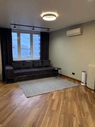 Продаж 4-к квартири вул. Митрополита Андрія Шептицького 10 - фото 1