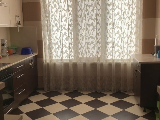Здається будинок поруч з Мукачево. Мукачево