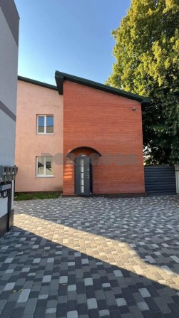 Таунхаус 120м під офіс 3 поверхи Святопетрівське 5 паркомісць - фото 1