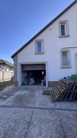 Оренда будинку в селі Гора - фото 1