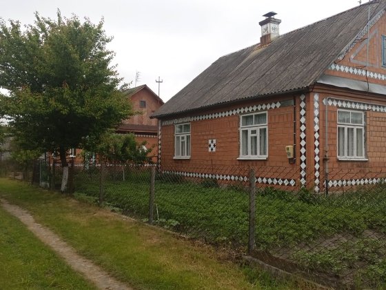 Здається в оренду будинок з гаражем, для сімейних людей,адекватних переселенців! Костопіль