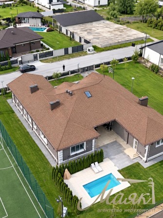Оренда автономного будинку (454м²) в КМ «Блакитна Лагуна», Осокорки | Перша лінія озера | Футбольне  - фото 1