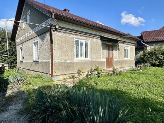 Оренда окремого будинку в р-ні вул. Хотинської, 700$ Черновцы