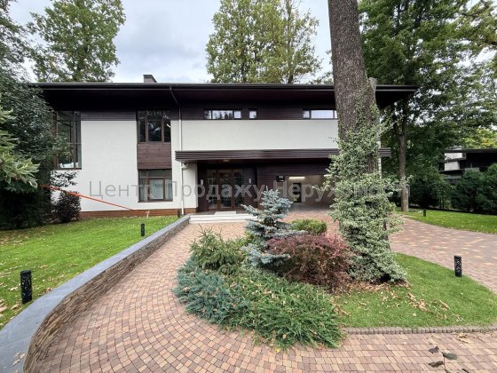 Оренда преміальної резиденції в Park House гостьовий будинок басейн баня кінотеатр Харьков