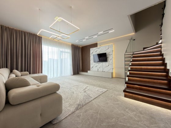 Оренда сучасного дуплексу 125 м² з ремонтом, меблями та технікою | Центральні комунікації Петропавлівська Борщагівка