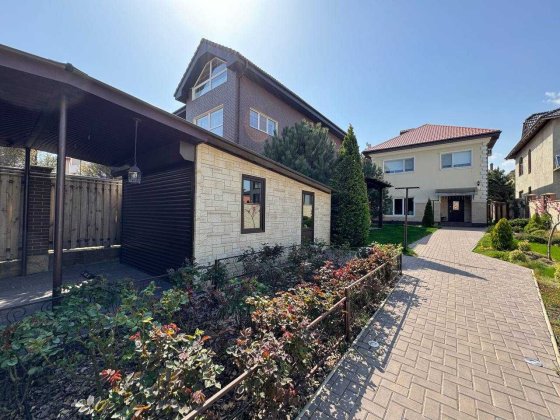 Оренда будинку в Совіньйоні-2, Одеса | 140 м², 3 спальні, гараж. Одесса
