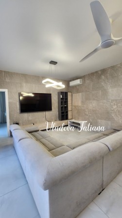 Аренда НОВОГО ДОМА в Совиньоне,  230м², гараж, бассейн - фото 1