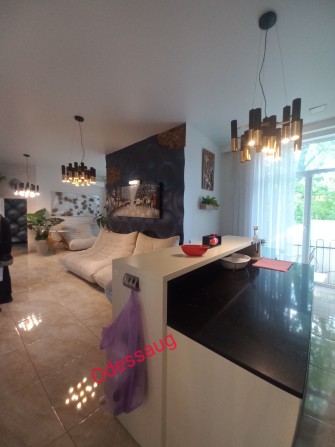 Аренда Стильного Дома на 16 Фонтана. 250м. 5 комнат - фото 1