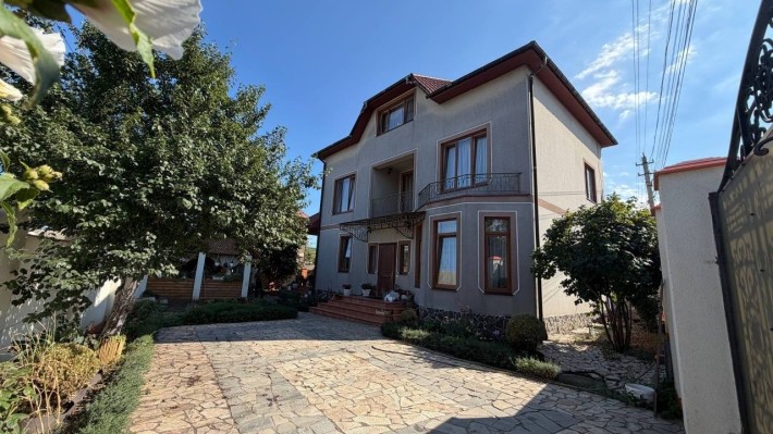 Оренда будинку вул Щорса,/Гастелло  280 кв м 4 спальні  сонячні панелі - фото 1