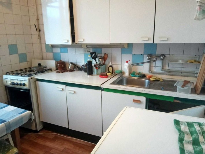 Сдам кімнату для дівчини ,без власників вул Повітряних Сил проспект 42 - фото 1