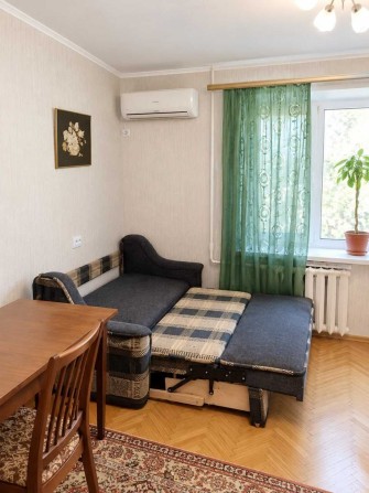 Метро КПІ,  вул.Борщагівська 127. Кімната без проживання власників. - фото 1