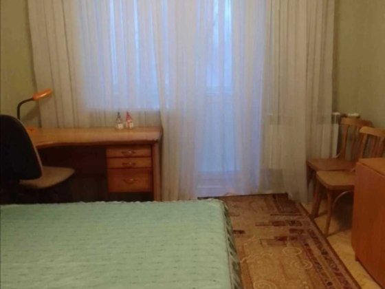 Здається кімната без господарів м. Виставковий центр Київ