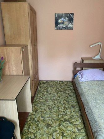 Сдам комнату для 1й женщини,ул.белгородская,Севастопольская пл - фото 1