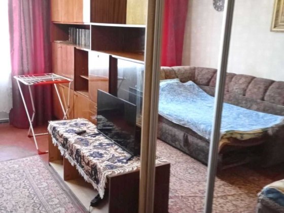 Комната без хозяев, в 500м от м.Минская, Оболонь