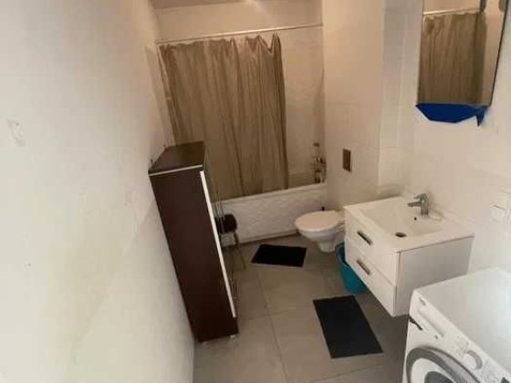 Хостел біля метро Голосіївська здам підселення в кімнату 1400 грн