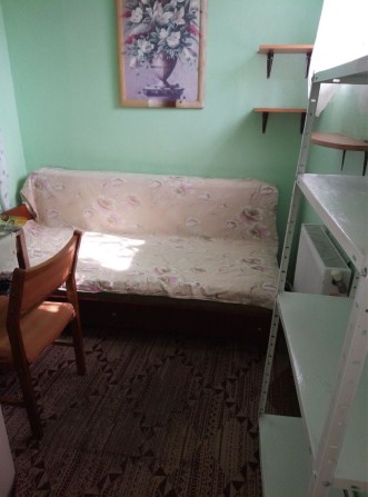 Терміново здається кімната в будинку для  жінки, дівчини.. - фото 1
