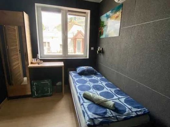 Здам підселення в кімнату Київ метро Васильківська гуртожиток 1400 грн Киев