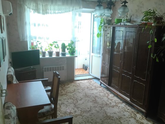 Здам кімнату з балконом, в 2к. кв. вул. Пацаєва. для дівчат. Кропивницький